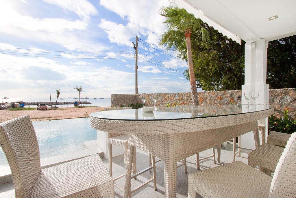 Villa 7Th Heaven Beach Front Pattaya ภายนอก รูปภาพ